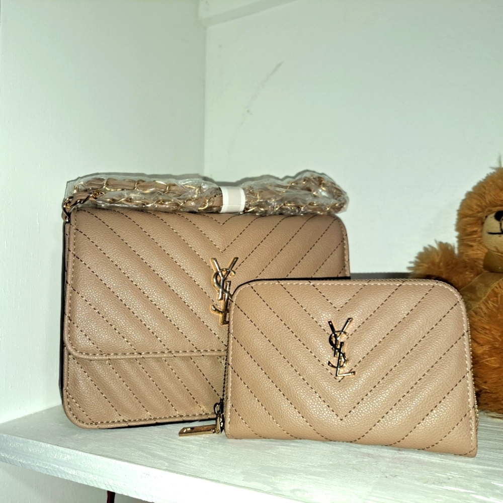 Purse and wallet set